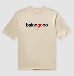 BALANGANO – Camiseta Oversized Unissex (Off White e Areia)