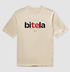 BITELA – Camiseta Oversized Unissex (Off White e Areia)