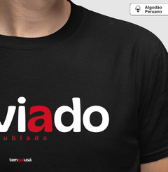 NUVIADO – Camiseta Algodão Peruano (Cores Escuras – Masculina e Feminina) - comprar online