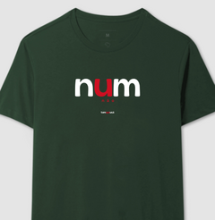 NUM – Camiseta Algodão 30.1 (Cores Escuras – Masculina e Feminina) - comprar online