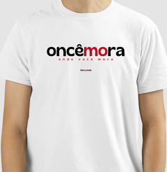 ONCÊMORA – Camiseta Algodão 30.1 (Cores Claras – Masculina e Feminina)