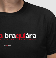 VAZÁ NA BRAQUIÁRA – Camiseta Algodão 30.1 (Cores Escuras – Masculina e Feminina) - comprar online