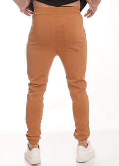 Jogger mostaza en internet