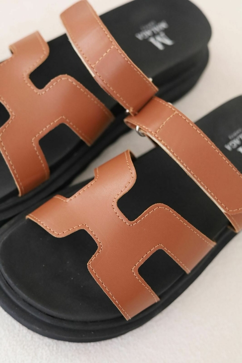 Papete Celina Caramelo (Coleção Málaga) - comprar online