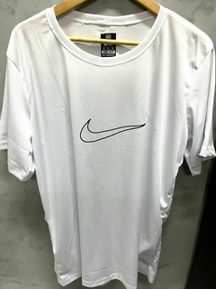 Camisa Nk Vazada - Plus Size Dry Fit na internet