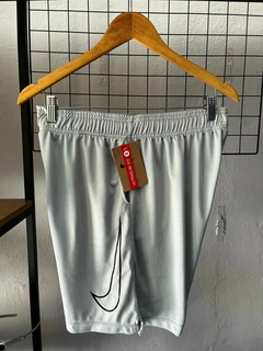 Short Nk facão vazado - Dry Fit - comprar online