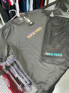 Imagem do Conjunto Nk Pro - Holográfico Dry Fit
