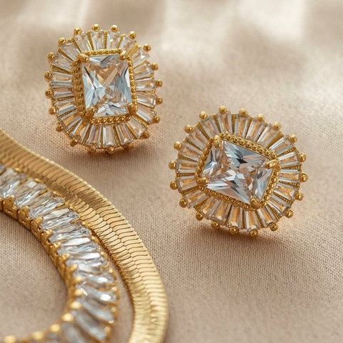 BRINCO ZIRCONIA RETANGULAR NO CENTRO