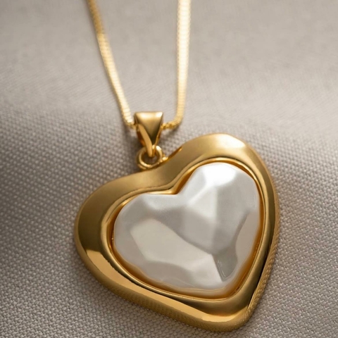 COLAR CORAÇAO PINGENTE CENTRO MADRE 3D