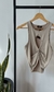 Musculosa con detalle de hebilla (0153)