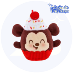 Pelúcia Disney Store Munchlings - Chocolate Sprinkled Mickey Mouse Cupcake! na internet