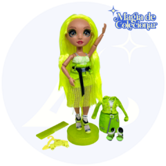 Boneca Rainbow High - Karma Nichols! Fashion Doll!