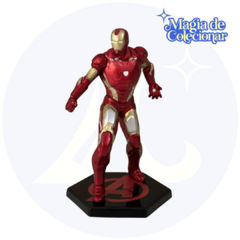 Imagem do Miniaturas Disney Store Marvel Avengers Deluxe Figure Play Set! Escolha seu Vingador favorito!