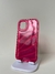 Carcasa transparente con ondas en color rosa para teléfonos móviles.