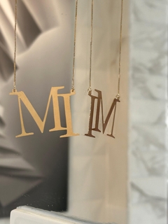 Colar Semijoia Monograma Dourado - comprar online