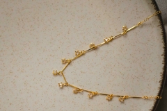 Colar Mini Estrelas Cristais Dourada