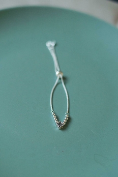Pulseira Mini Virgínia Preto Bolinhas Gravatinha Prata