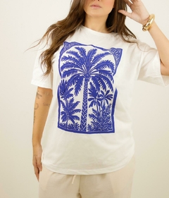 MAX FEMININA OVERSIZED COQUEIRINHO na internet