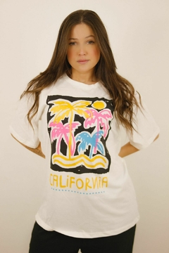 MAX FEMININA OVERSIZED CALIFORNIA - comprar online