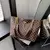 Nova presbiopia bolsa textura de couro macio grande capacidade bolsa feminina co na internet