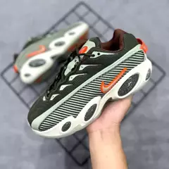 Zapas tipo Nocta verde y crudo en internet