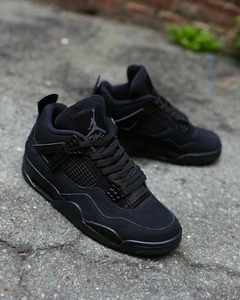 Jordan Retro 4 Black Cat en internet