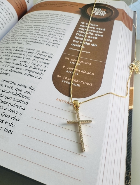 Colar Crucifixo