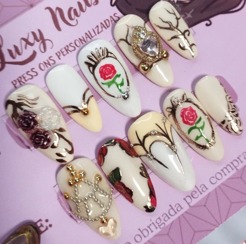 A bela e a fera Nails