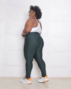 Calça Modeladora Pus size na internet