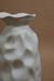 Vaso Escultura com Textura Orgânica - M - Amá design