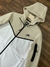 Imagem do Conjunto Nike Tech Fleece - Bege com branco