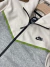 Conjunto Nike Tech Fleece - Cinza com branco