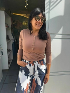 Remera Amapola Habano TU - comprar online