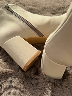 Botas Naomi Beige - comprar online