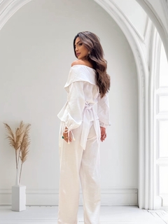 Conjunto Branco Transpassado – Aurie na internet
