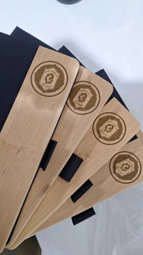 Marca 2 de JAN indumentaria y merchadaising 