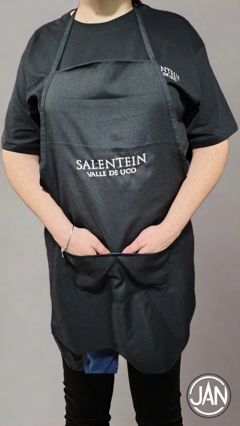 Marca 12 de JAN indumentaria y merchadaising 