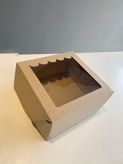 CAJA CON VISOR 25X25X10CM- MICROCORRUGADO MARRÓN- DISEÑO VENECIA II- 5074 - comprar online