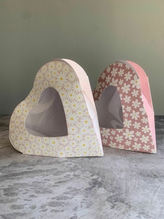 CAJA CORAZÓN 17X18X5CM- DISEÑO MARGARITA- 6011 - comprar online