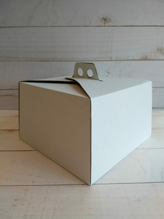 CAJA TORTA 25X25X15CM- MICROCORRUGADO BLANCO- 5047 - comprar online