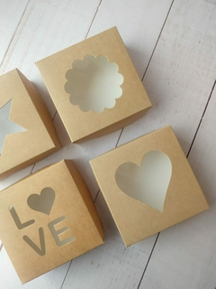 CAJA 12,5X12,5X5CM COOKIE KRAFT CON VISOR- 2005 - comprar online