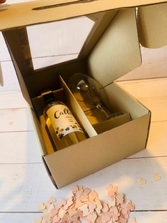 CAJA VINO DOBLE 22X31X11CM CON VISOR- MICROCORRUGADO MARRÓN- 9022 en internet