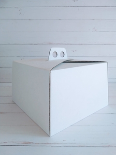 CAJA TORTA 30X30X15CM- MICROCORRUGADO BLANCO- 5049B - comprar online