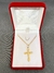 Cruz de bordes labrados con Cristo