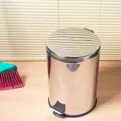 Lixeira de Inox com Pedal 3 Litros Coisas e Coisinhas na internet
