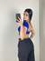 Cropped costas nua na internet