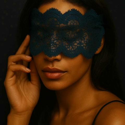 El Velo de Media noche - comprar en línea