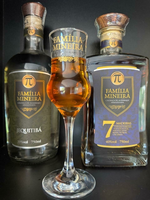 Kit Cachaça Blend 7 Madeiras + Jequitiba + Taça - comprar online