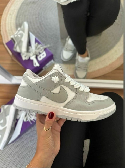 Tenis Cinza com Branco + 2 Cadarço - comprar online