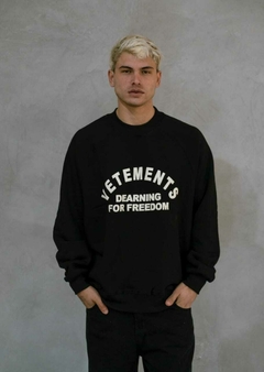 BUZO FRIZA OVERSIZE VETEMENTS - comprar online